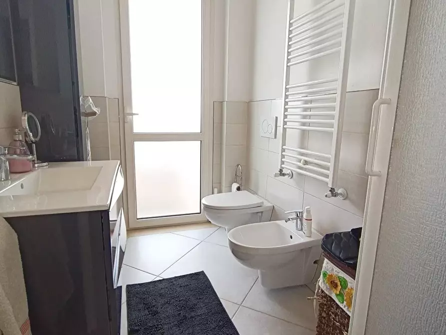 Immagine 8 di Casa bifamiliare in vendita  a Massa