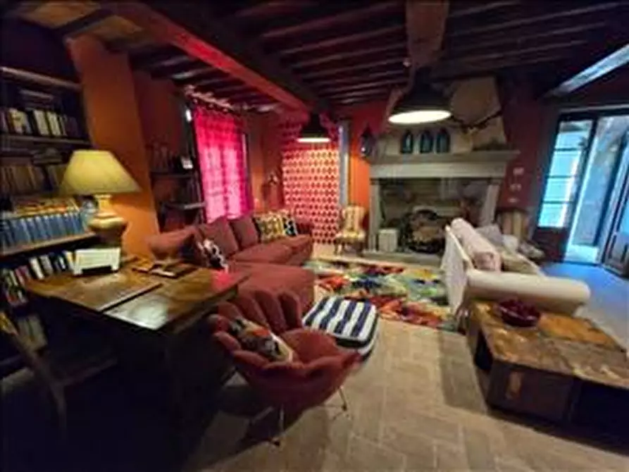 Immagine 8 di Appartamento in vendita  a Castelnuovo Berardenga