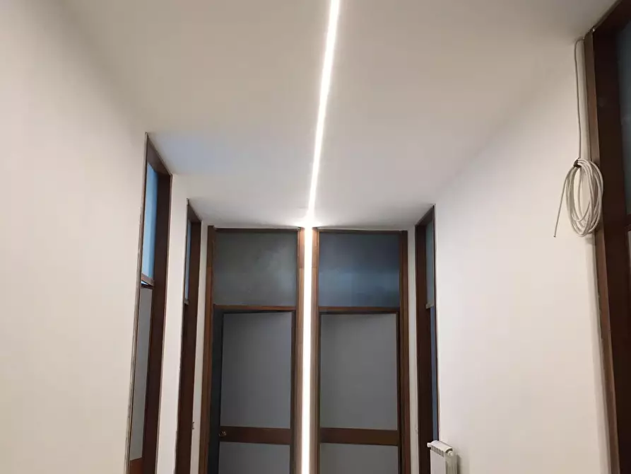 Immagine 3 di Appartamento in affitto  a Carrara