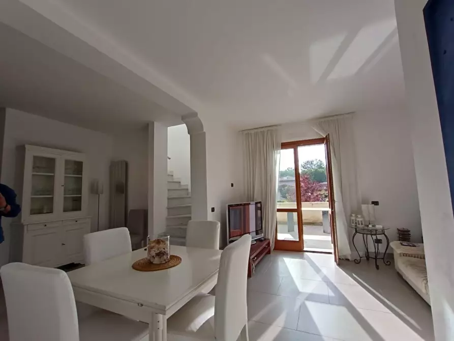 Immagine 27 di Villa in vendita  a Montignoso