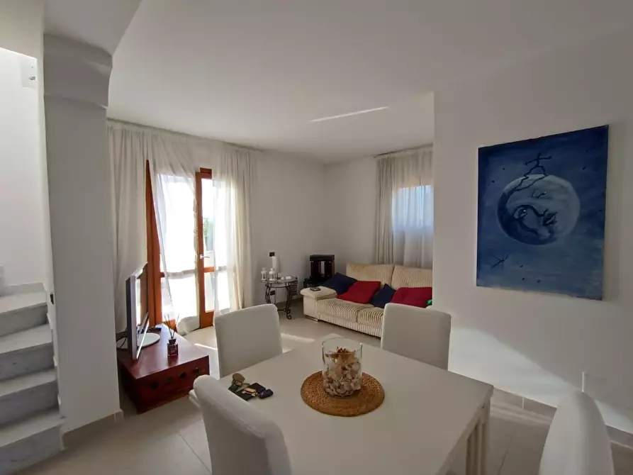 Immagine 26 di Villa in vendita  a Montignoso