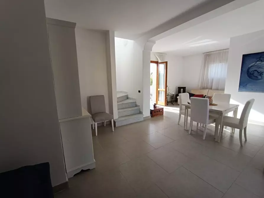 Immagine 58 di Villa in vendita  a Montignoso