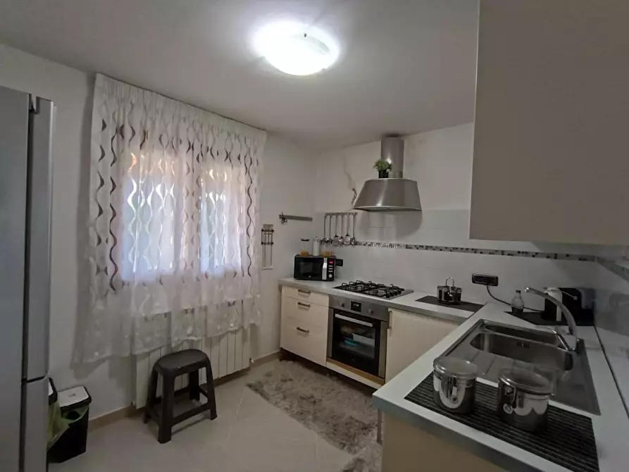 Immagine 15 di Villa in vendita  a Montignoso