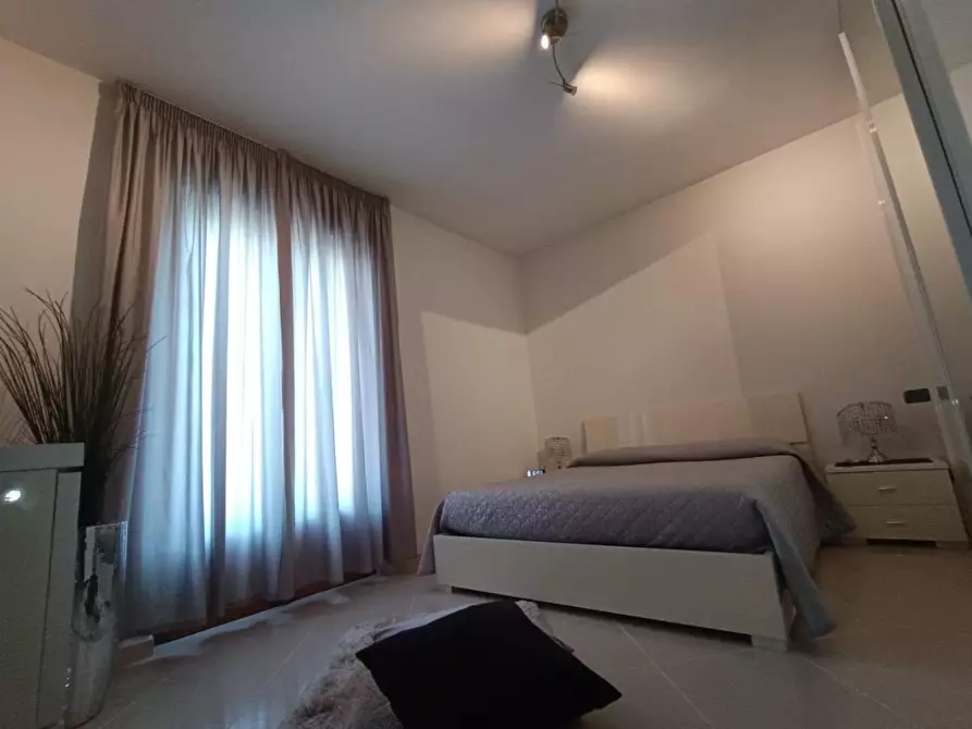 Immagine 20 di Villa in vendita  a Montignoso