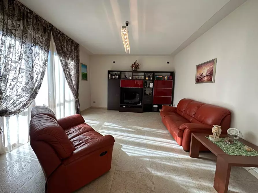 Immagine 1 di Villa in vendita  a Vinci