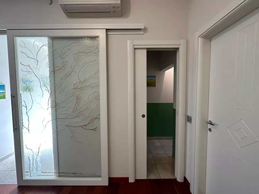 Immagine 32 di Villa in vendita  a Vinci