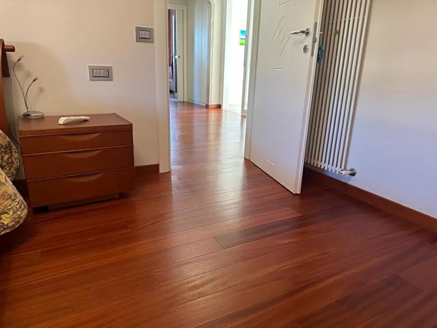 Immagine 23 di Villa in vendita  a Vinci