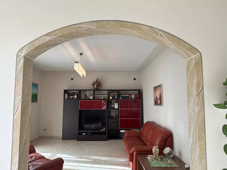 Immagine 4 di Villa in vendita  a Vinci