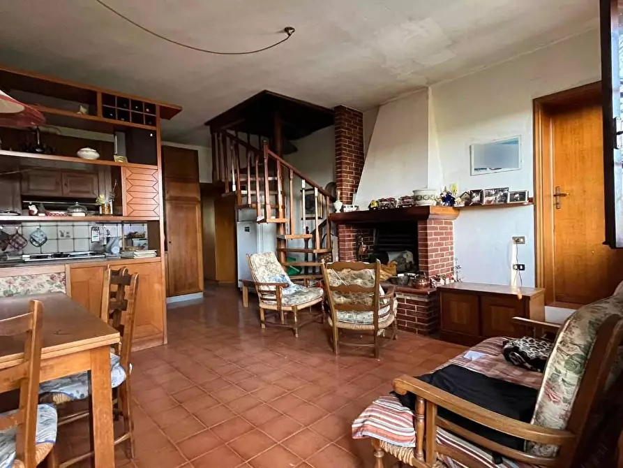 Immagine 2 di Terratetto in vendita  a Cascina