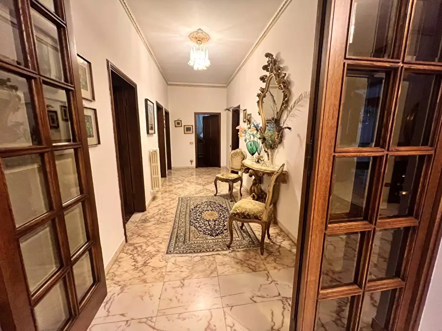 Immagine 21 di Villa in vendita  a Capraia E Limite