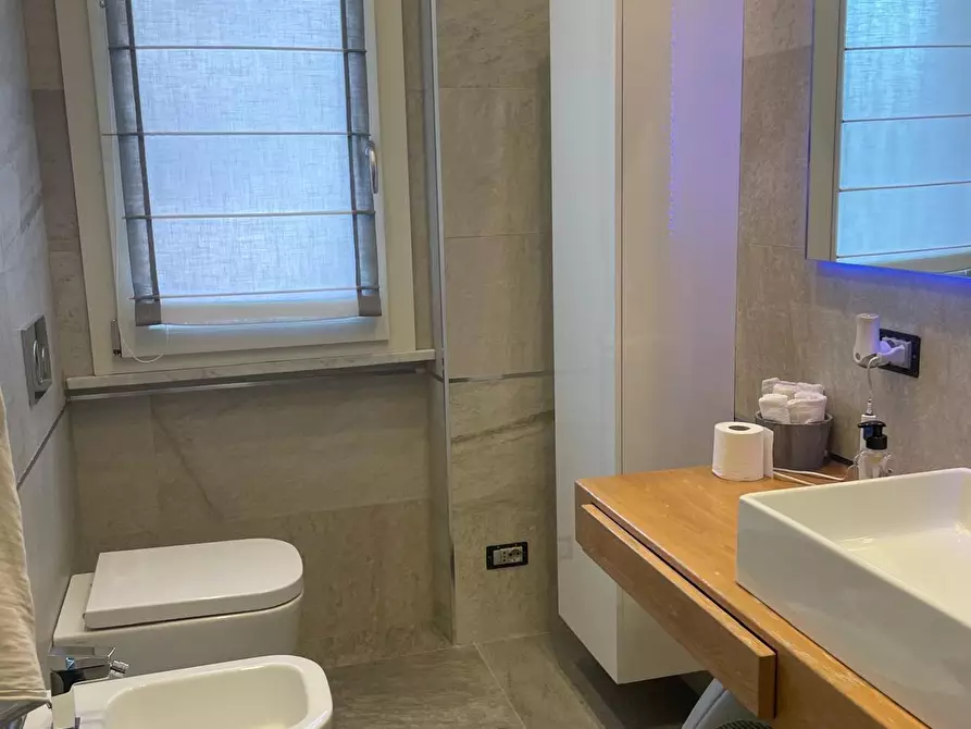 Immagine 30 di Appartamento in vendita  a Carrara