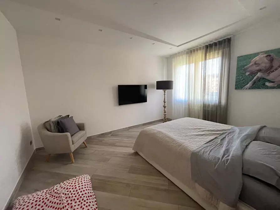 Immagine 7 di Appartamento in vendita  a Carrara