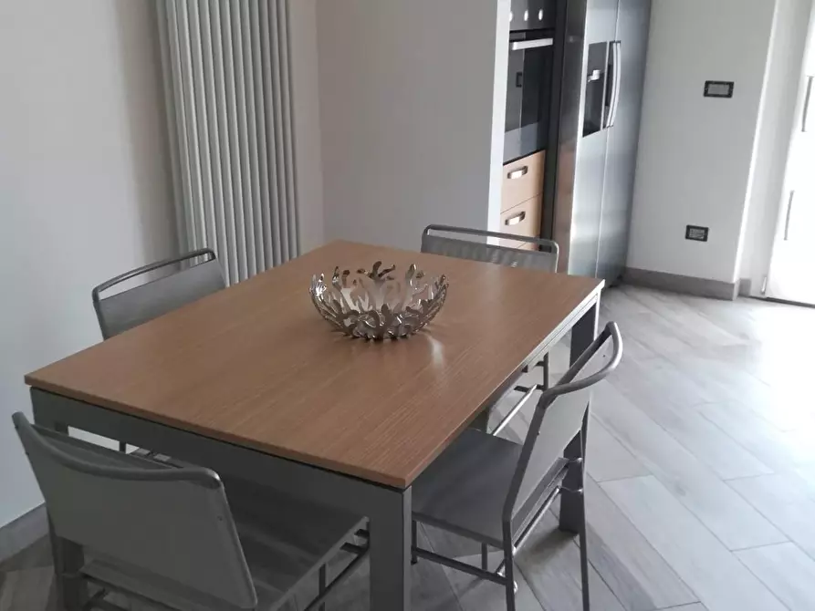 Immagine 5 di Appartamento in vendita  a Carrara