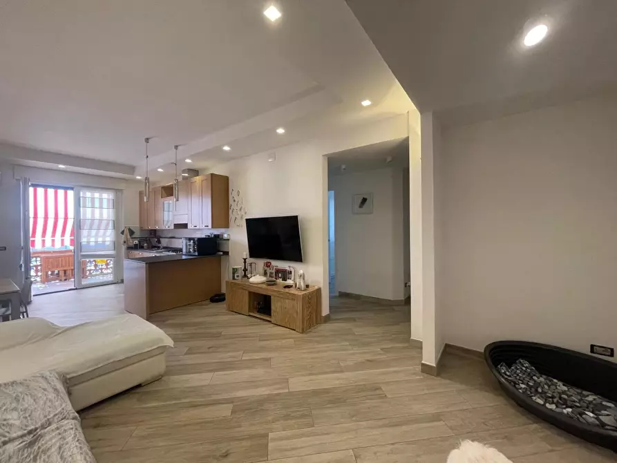 Immagine 13 di Appartamento in vendita  a Carrara