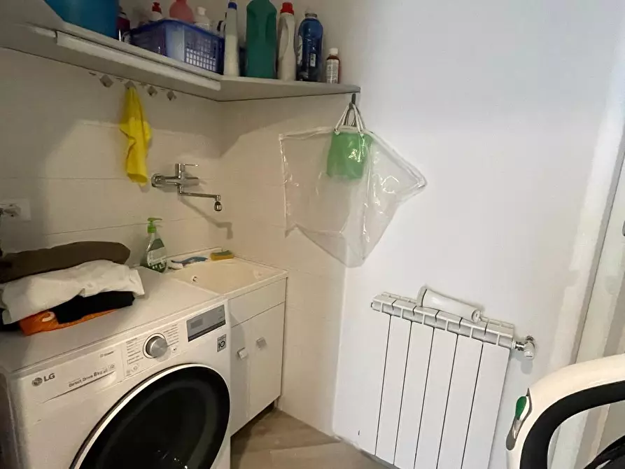 Immagine 8 di Appartamento in vendita  a Carrara