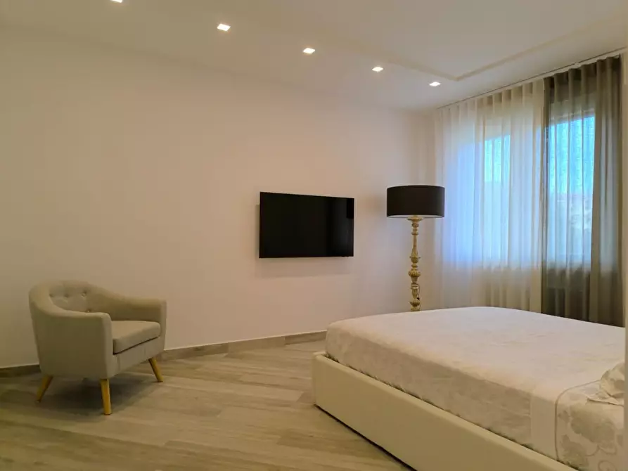 Immagine 28 di Appartamento in vendita  a Carrara