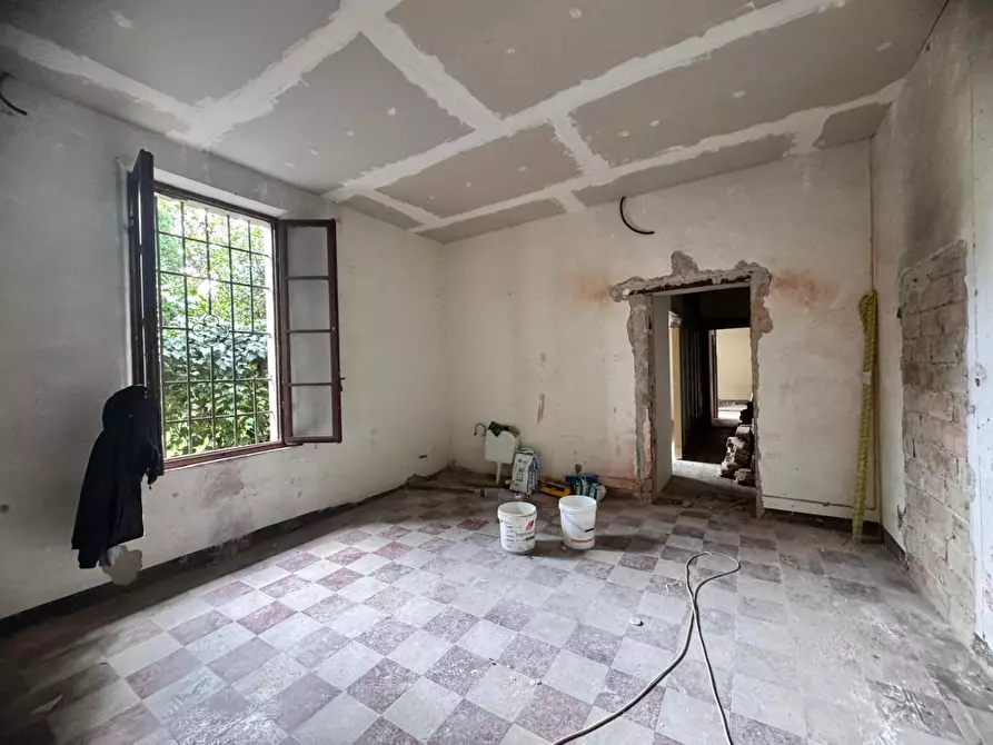 Immagine 1 di Appartamento in vendita  a Siena