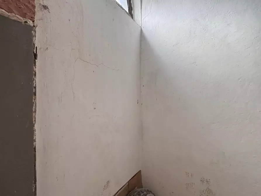 Immagine 9 di Appartamento in vendita  a Siena