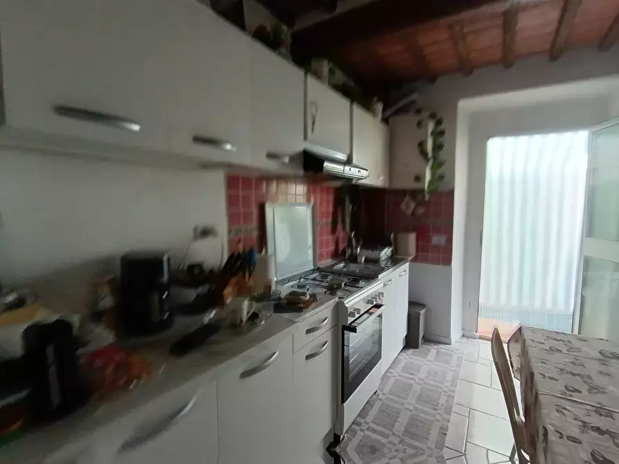 Immagine 3 di Appartamento in vendita  a Pescia