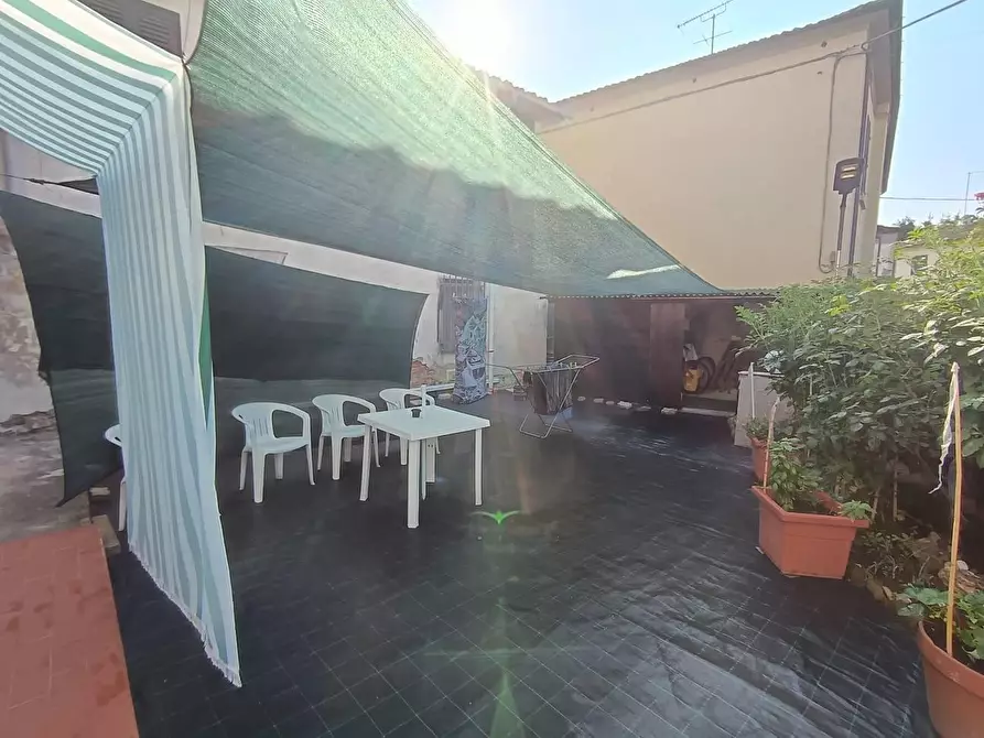 Immagine 5 di Appartamento in vendita  a Pescia