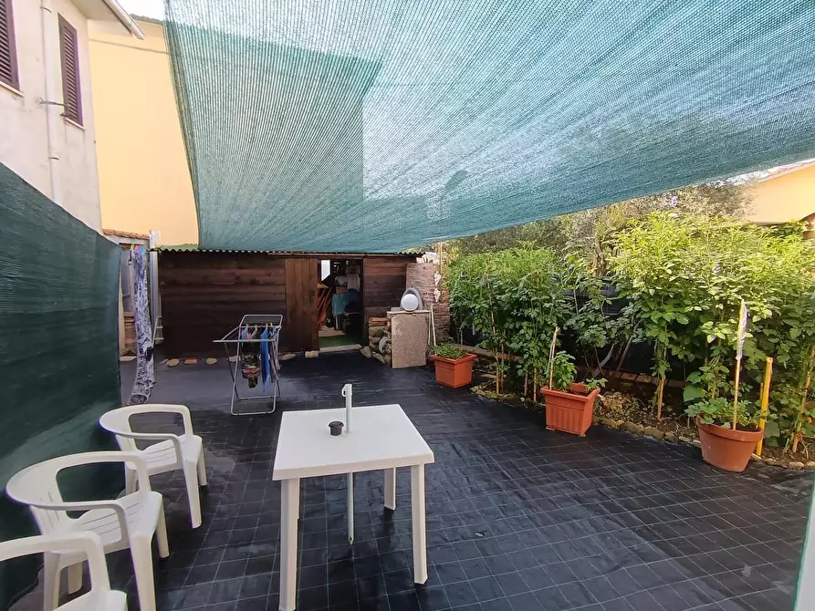 Immagine 6 di Appartamento in vendita  a Pescia