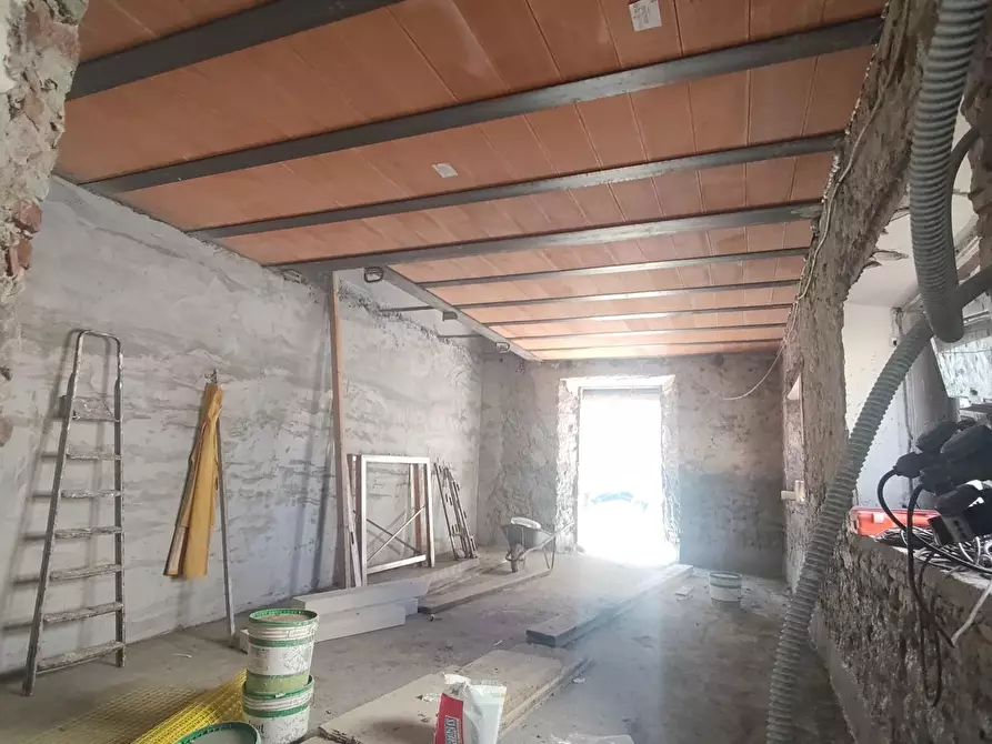 Immagine 19 di Villa in vendita  a Lucca