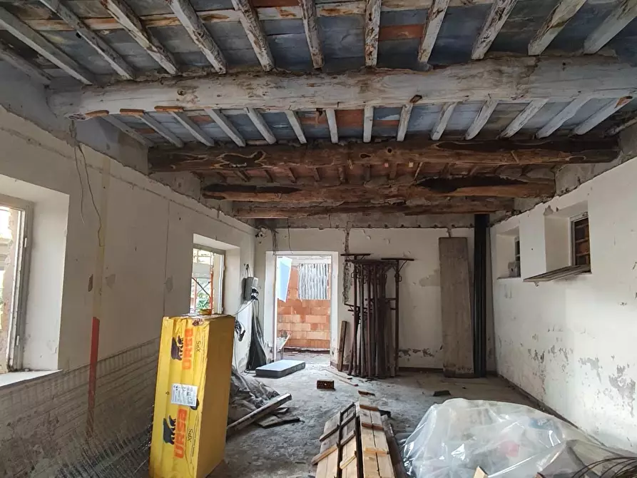 Immagine 8 di Villa in vendita  a Lucca