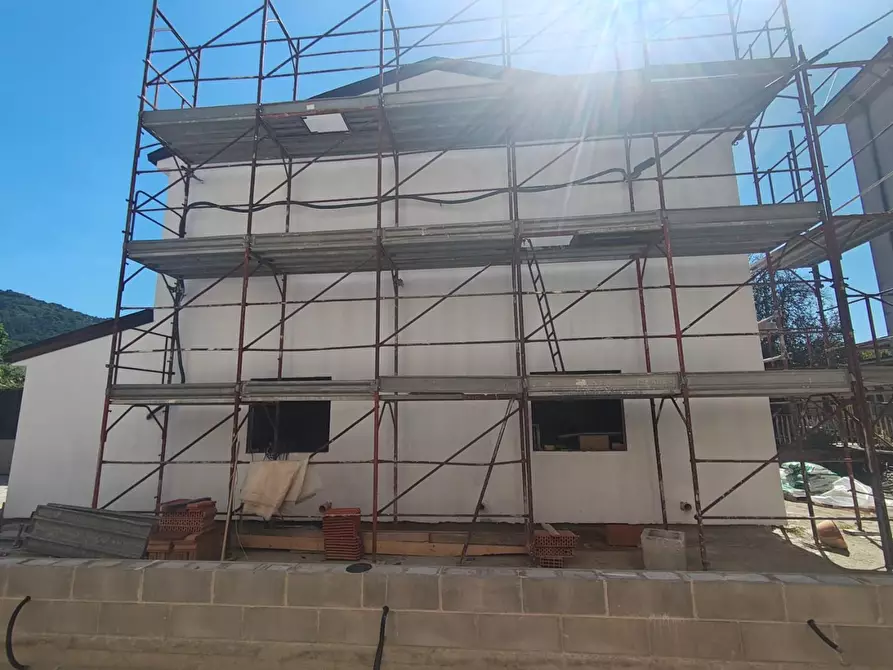 Immagine 32 di Villa in vendita  a Lucca