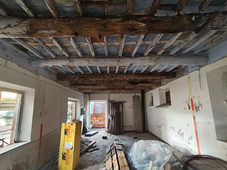 Immagine 7 di Villa in vendita  a Lucca