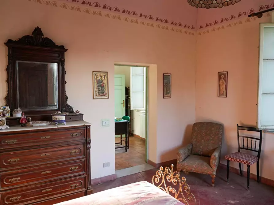 Immagine 16 di Villa in vendita  a Vicopisano