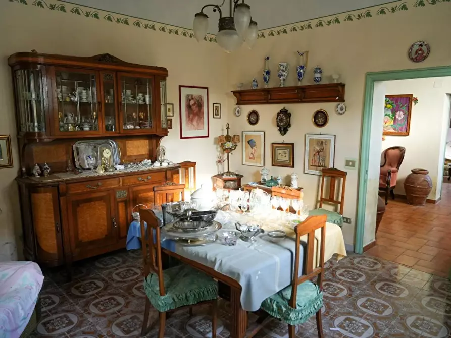Immagine 8 di Villa in vendita  a Vicopisano