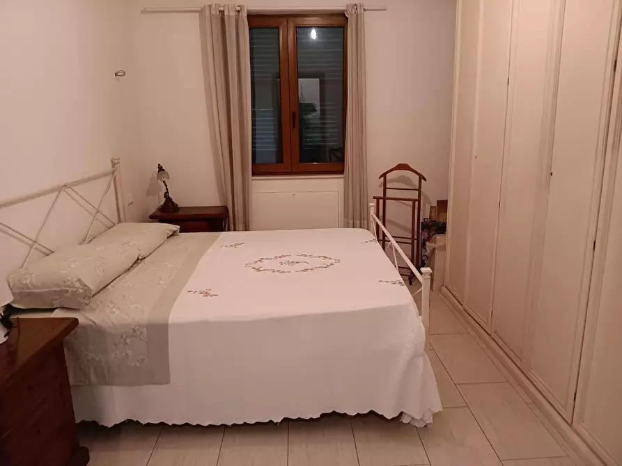 Immagine 6 di Villa in vendita  a Massa