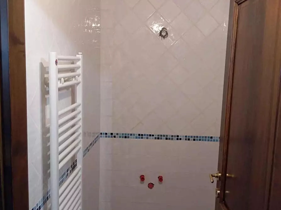 Immagine 19 di Appartamento in vendita  a Poggibonsi