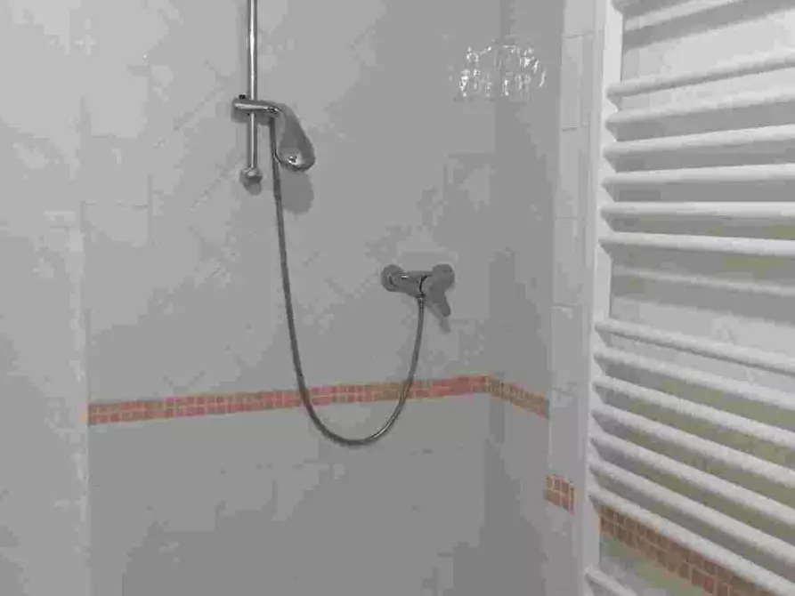 Immagine 16 di Appartamento in vendita  a Poggibonsi