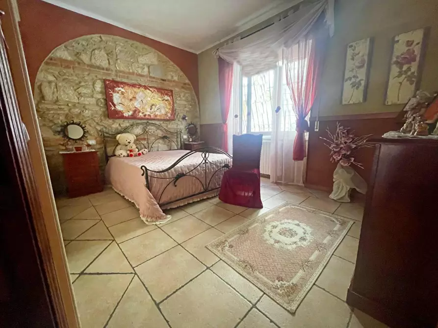 Immagine 5 di Appartamento in vendita  a Poggibonsi