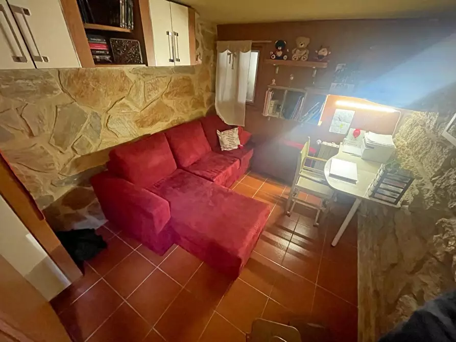 Immagine 8 di Appartamento in vendita  a Poggibonsi