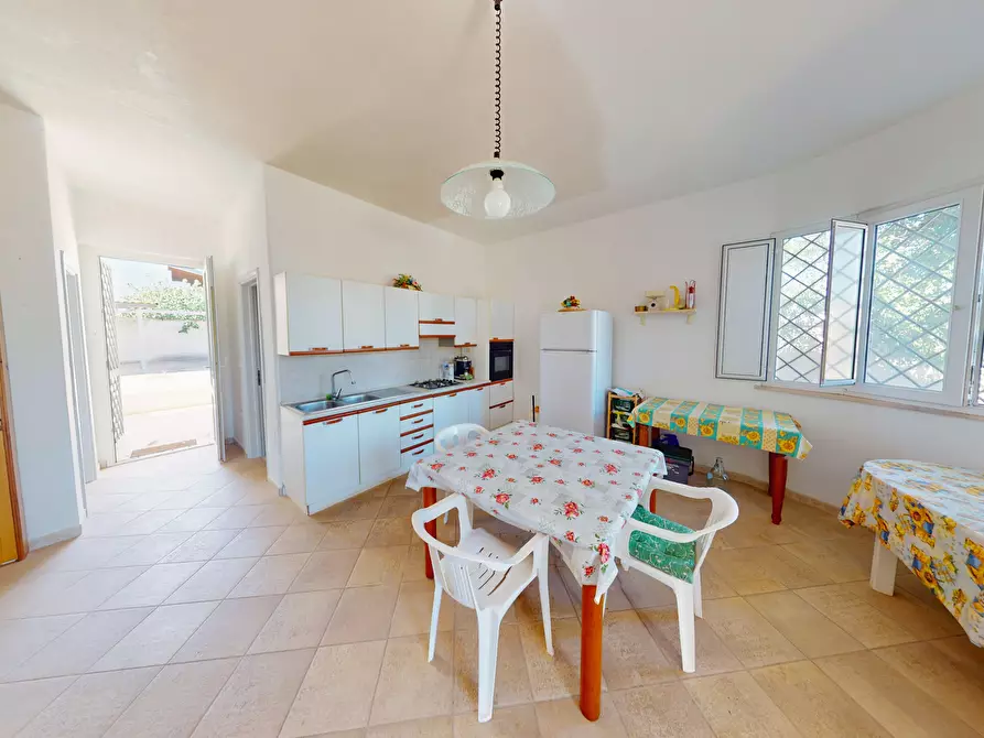 Immagine 2 di Villa in vendita  a Porto Cesareo