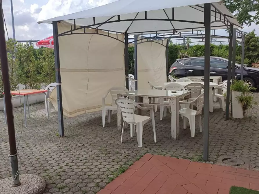 Immagine 3 di Locale commerciale in vendita  a Crespina Lorenzana