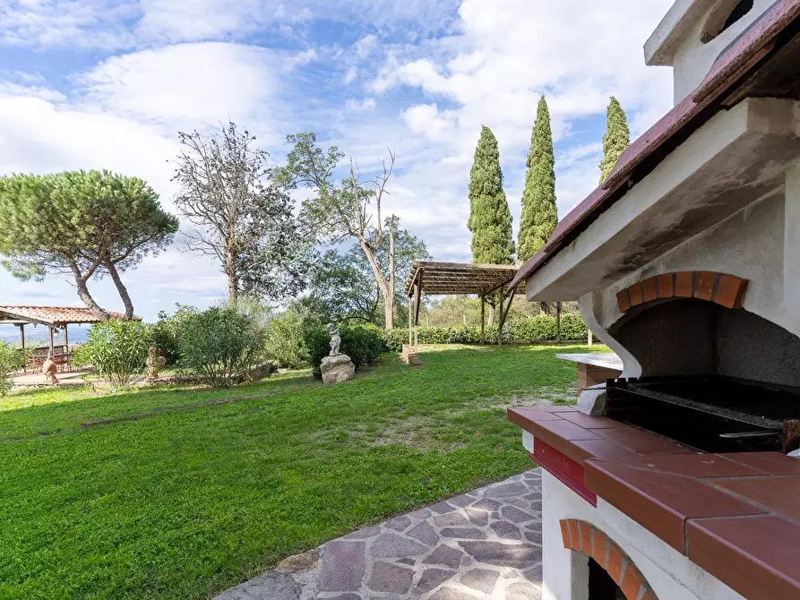 Immagine 61 di Casa colonica in vendita  a Capraia E Limite