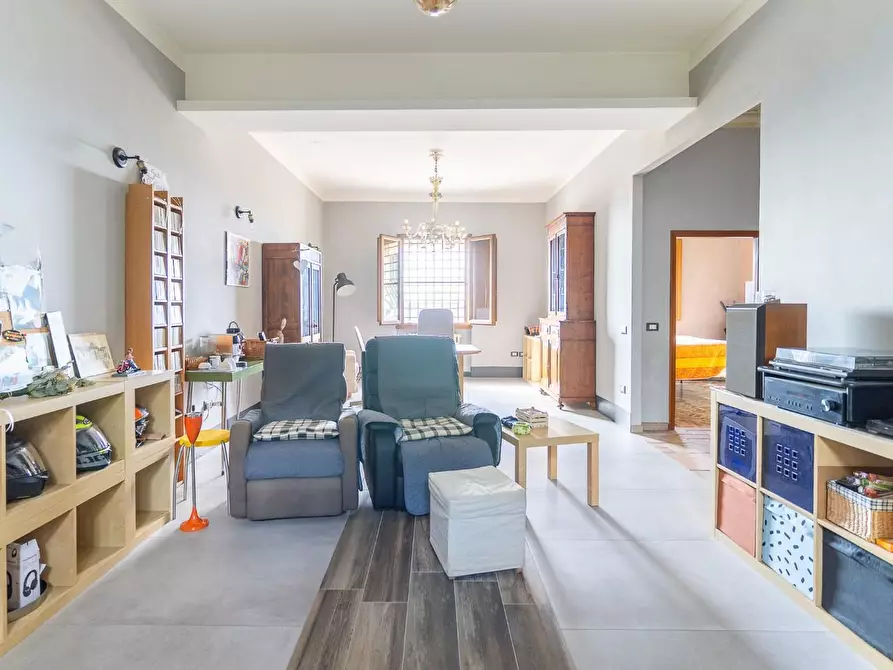 Immagine 71 di Casa colonica in vendita  a Capraia E Limite