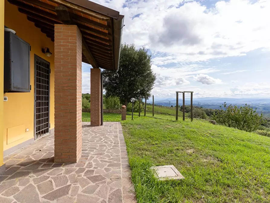 Immagine 28 di Casa colonica in vendita  a Capraia E Limite