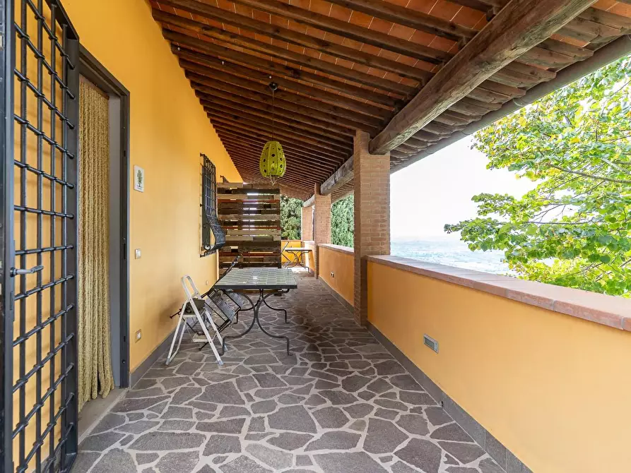 Immagine 33 di Casa colonica in vendita  a Capraia E Limite