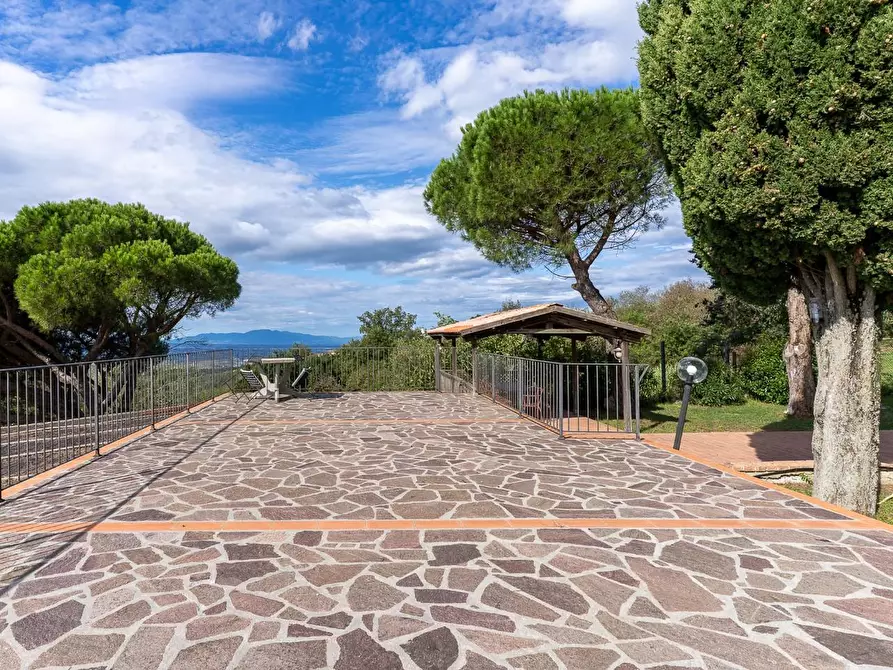 Immagine 92 di Casa colonica in vendita  a Capraia E Limite