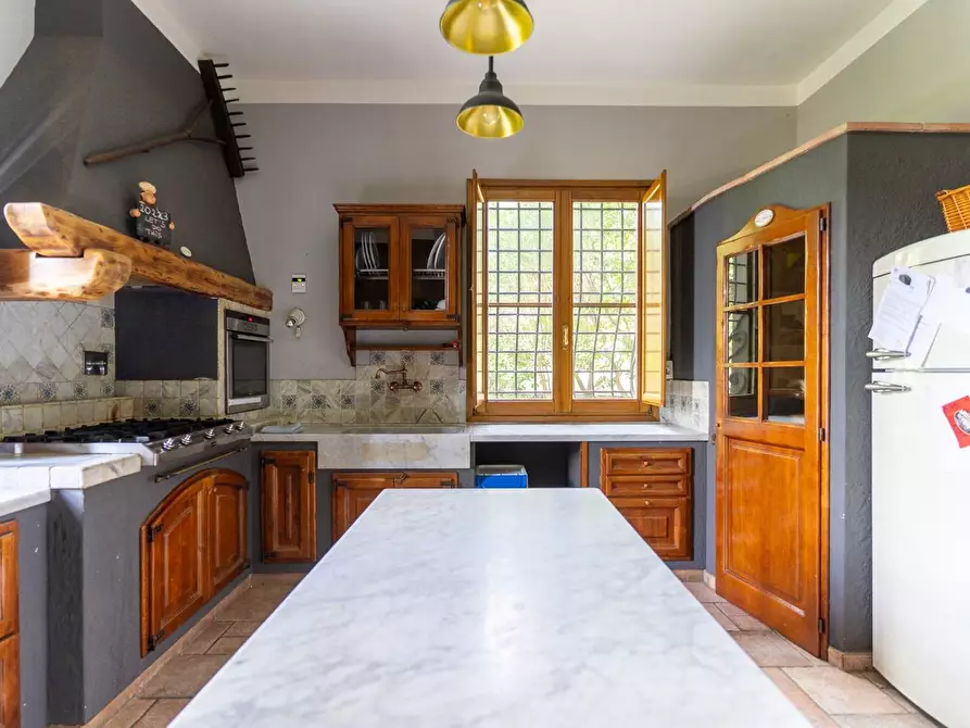 Immagine 77 di Casa colonica in vendita  a Capraia E Limite