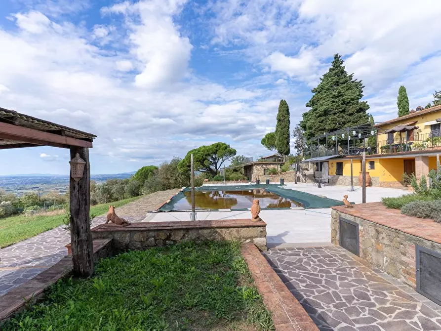 Immagine 46 di Casa colonica in vendita  a Capraia E Limite