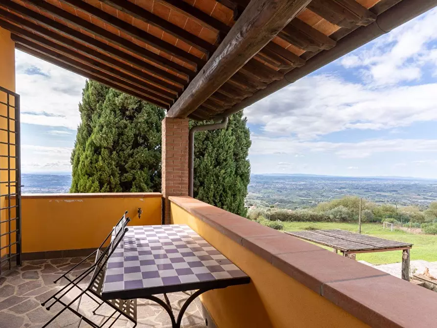 Immagine 31 di Casa colonica in vendita  a Capraia E Limite