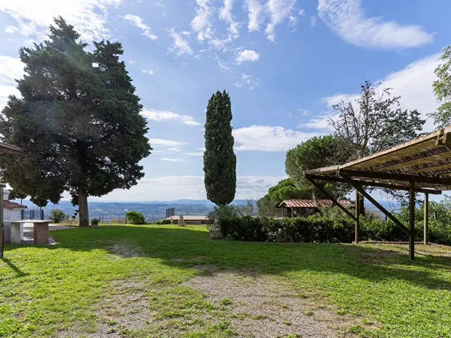 Immagine 68 di Casa colonica in vendita  a Capraia E Limite