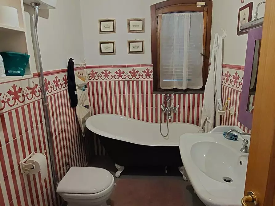 Immagine 21 di Appartamento in vendita  a Ponsacco