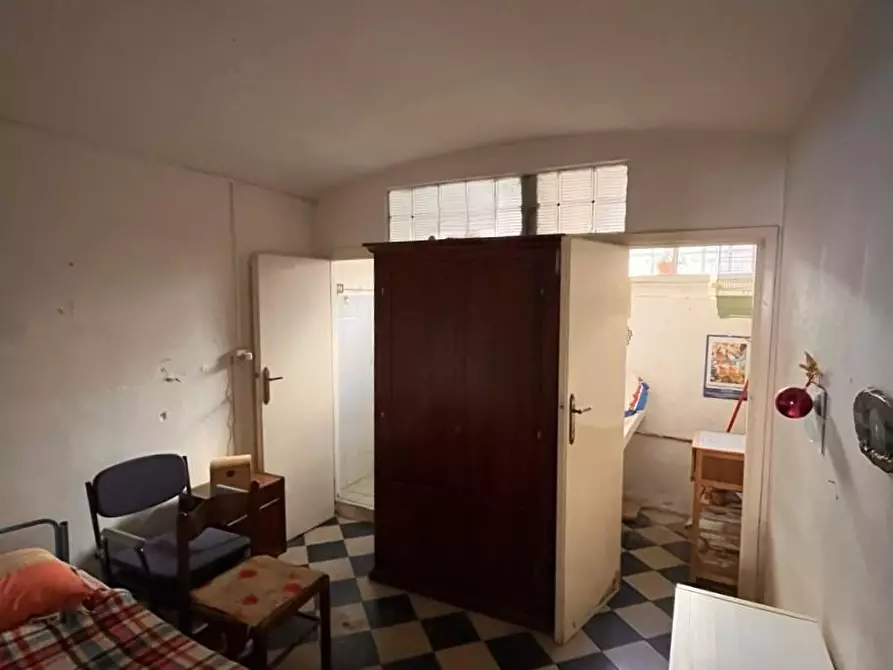 Immagine 4 di Attività commerciale in vendita  a Calci