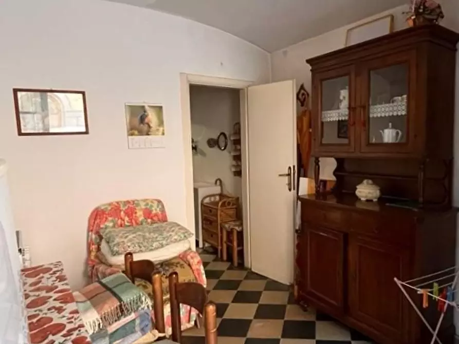 Immagine 2 di Attività commerciale in vendita  a Calci